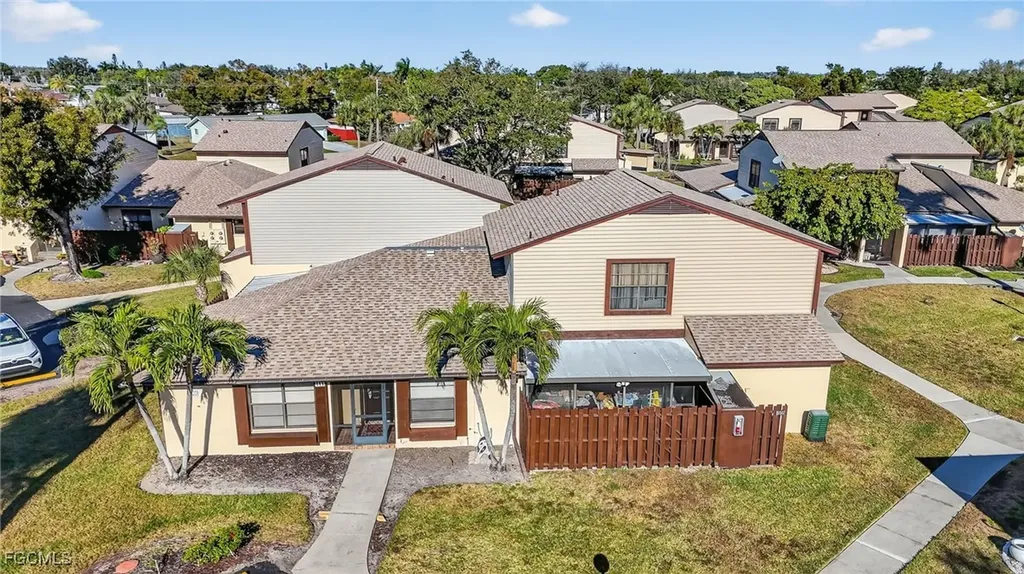 1209 SE 8th Street Cape Coral FL 33990