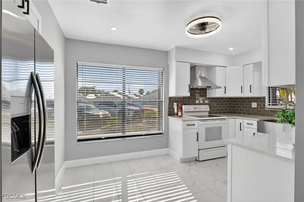 1209 SE 8th Street Cape Coral FL 33990