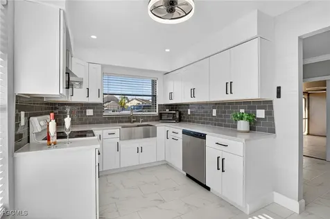 1209 SE 8th Street Cape Coral FL 33990