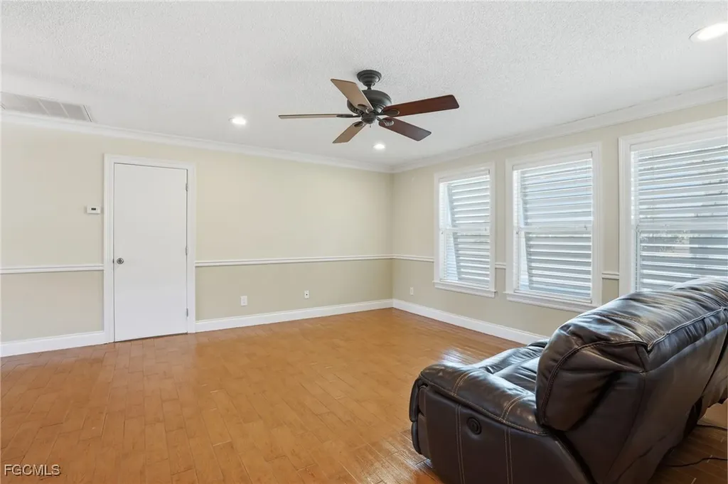 2306 NE 24th Avenue Cape Coral FL 33909