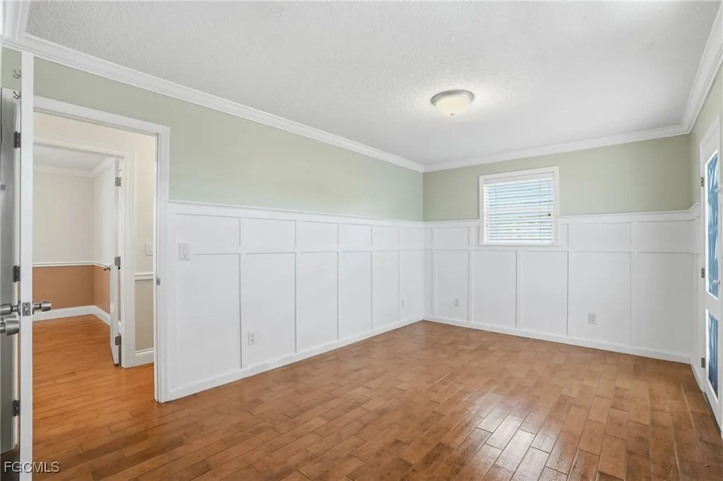2306 NE 24th Avenue Cape Coral FL 33909