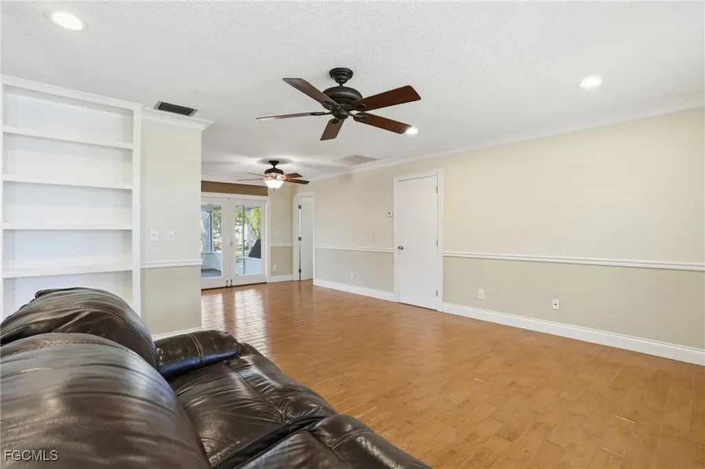 2306 NE 24th Avenue Cape Coral FL 33909