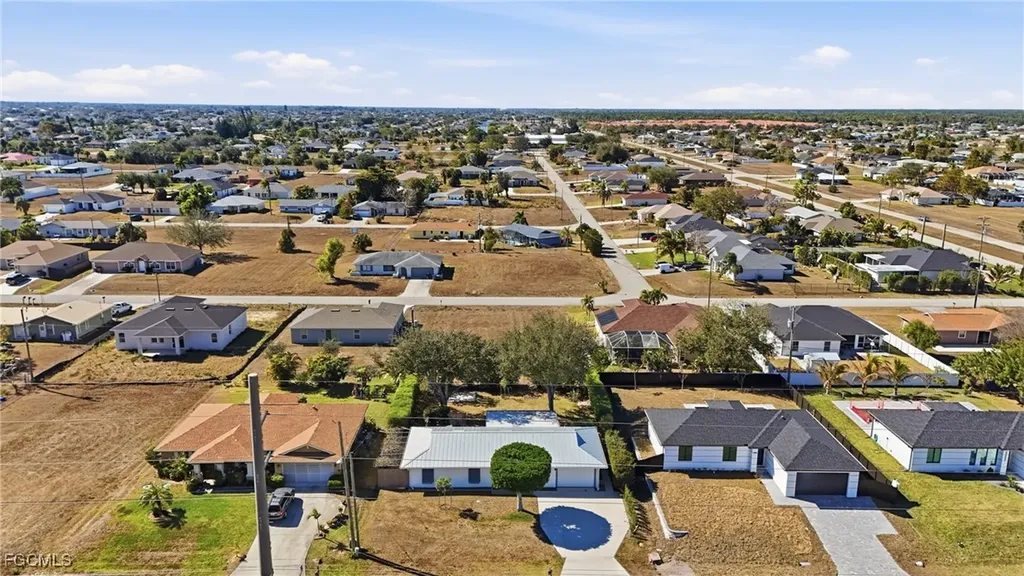 2306 NE 24th Avenue Cape Coral FL 33909