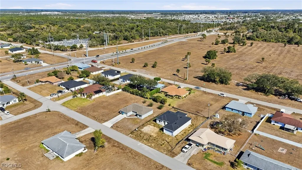 2306 NE 24th Avenue Cape Coral FL 33909