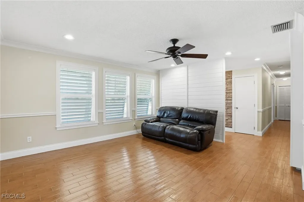 2306 NE 24th Avenue Cape Coral FL 33909