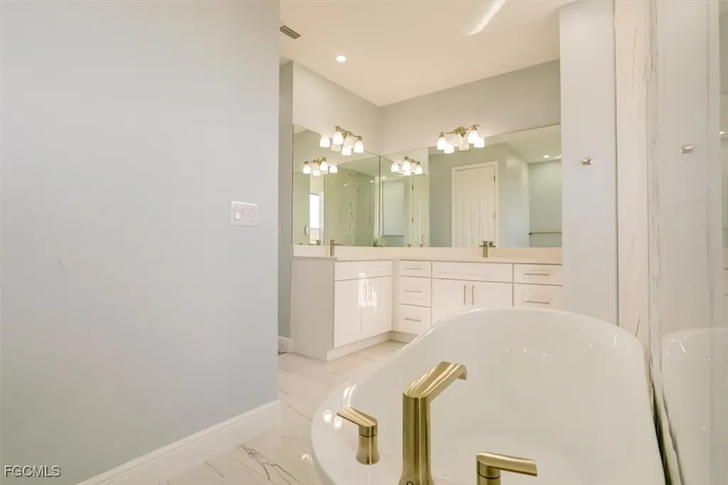 1032 NW 36th Place Cape Coral FL 33993
