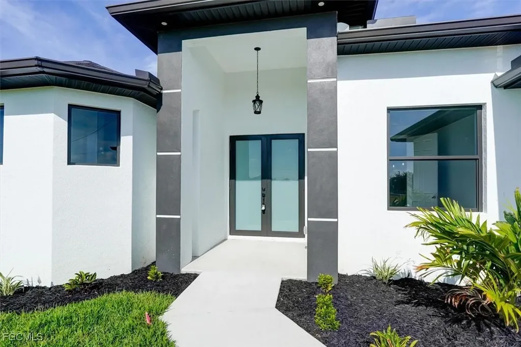 1032 NW 36th Place Cape Coral FL 33993