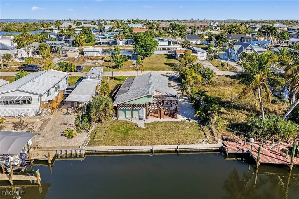 2753 N Ibis Court St. James City FL 33956