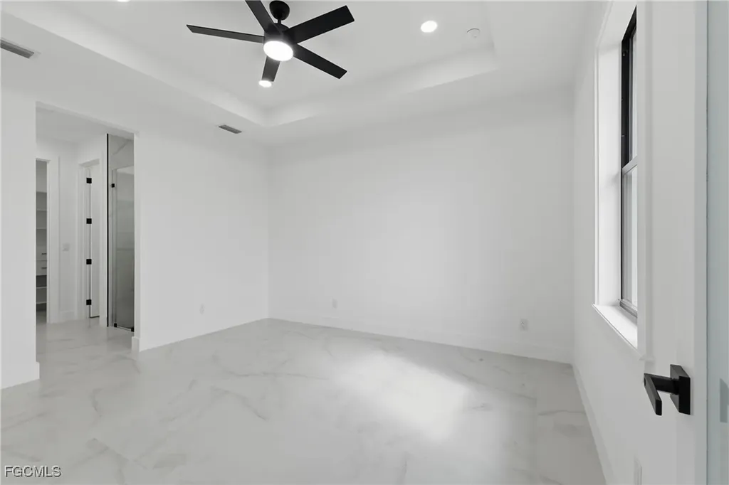 2124 NW 21st Street Cape Coral FL 33993