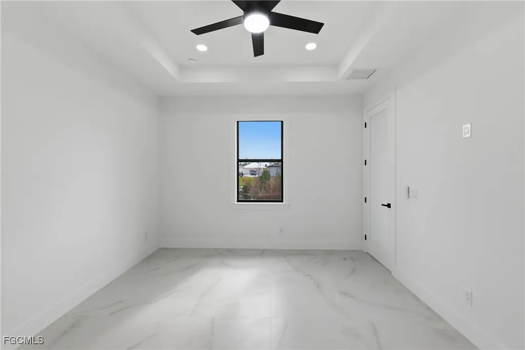 2124 NW 21st Street Cape Coral FL 33993