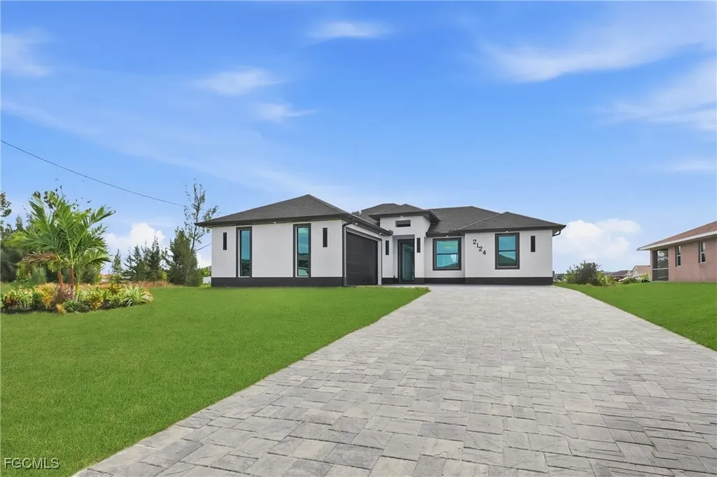 2124 NW 21st Street Cape Coral FL 33993