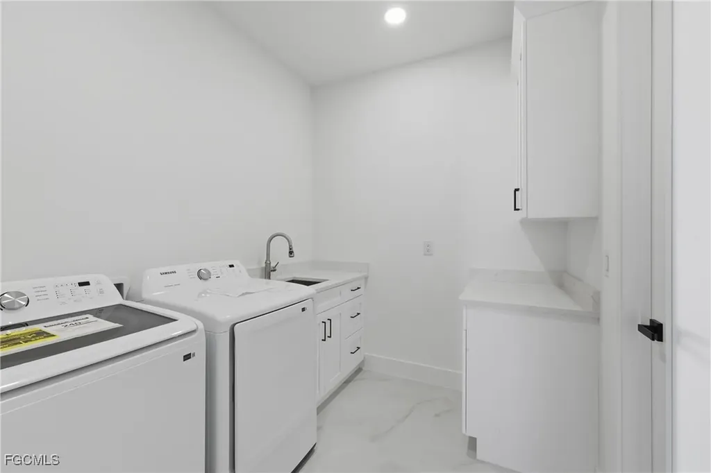 2124 NW 21st Street Cape Coral FL 33993