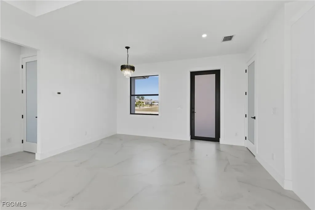 2124 NW 21st Street Cape Coral FL 33993
