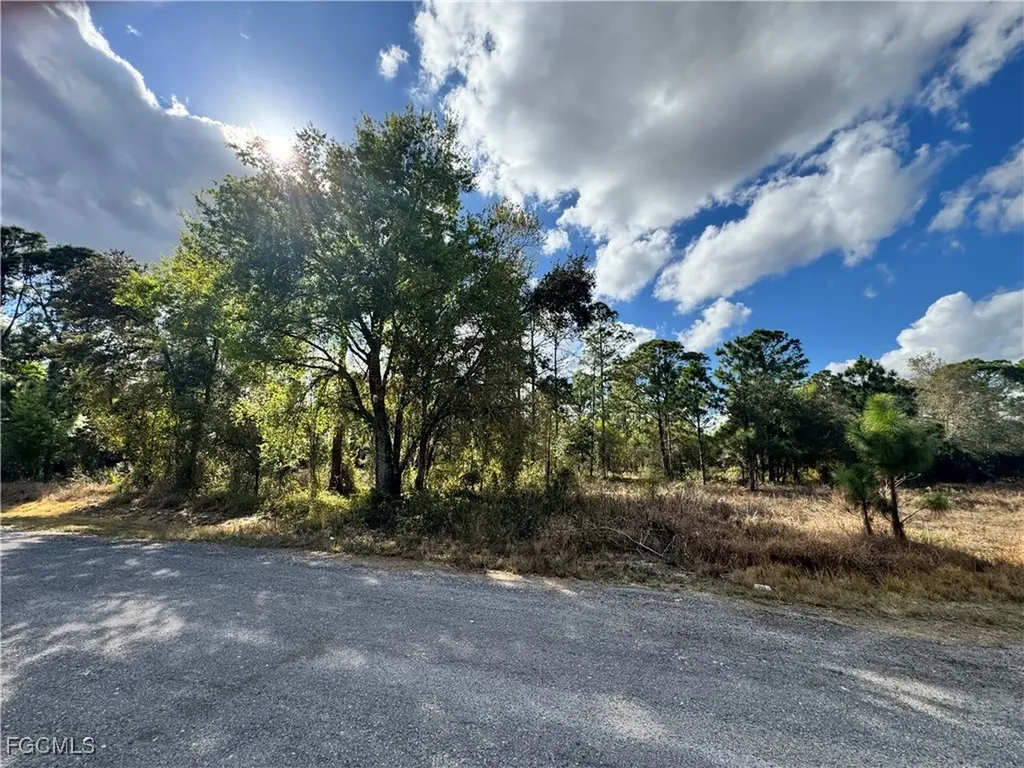 260 N Olivo Street Montura Ranches FL 33440