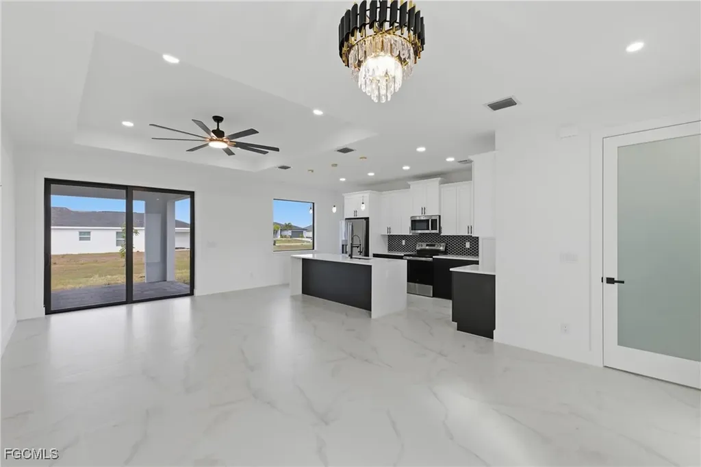 3919 NW 40th Street Cape Coral FL 33993