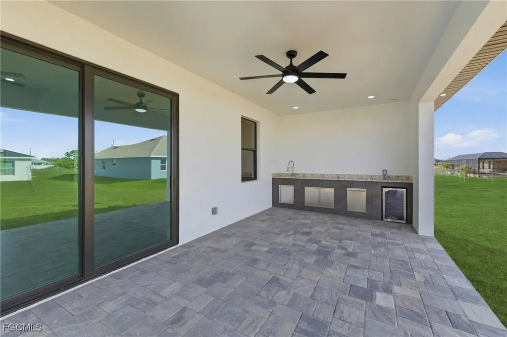 3919 NW 40th Street Cape Coral FL 33993
