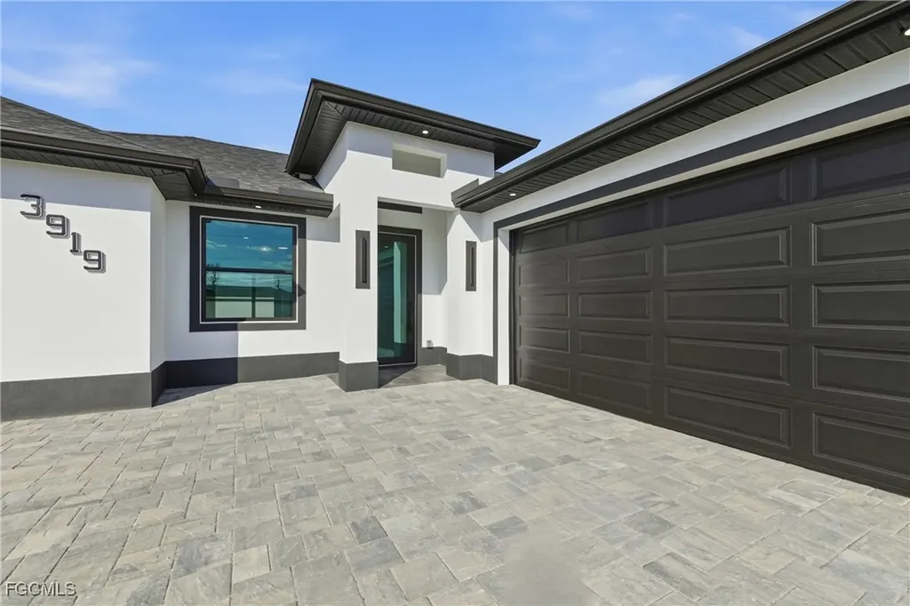 3919 NW 40th Street Cape Coral FL 33993