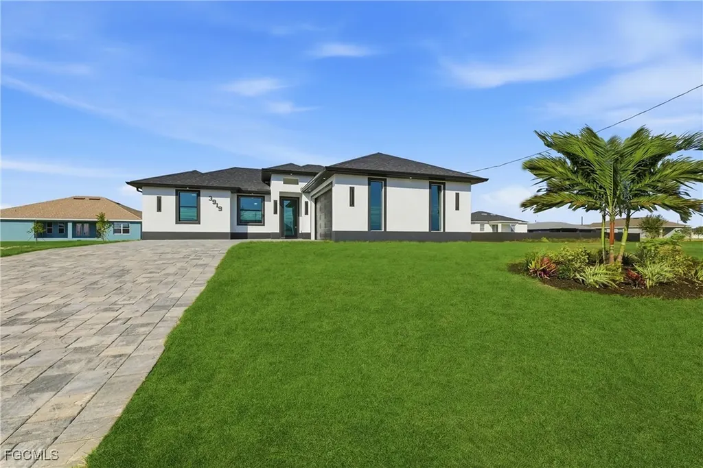 3919 NW 40th Street Cape Coral FL 33993