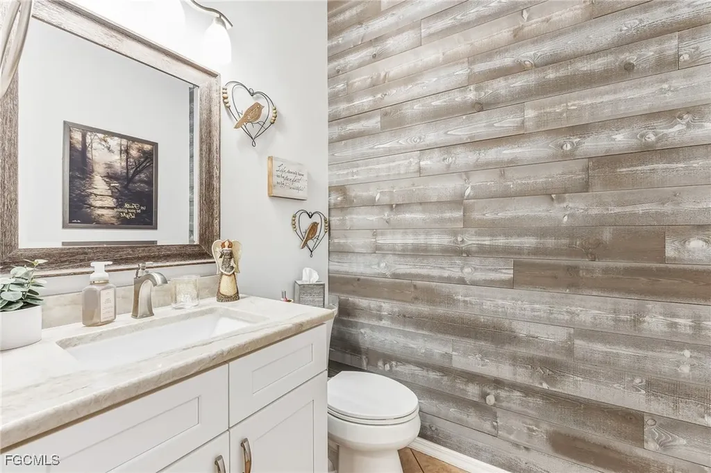 3670 Sunland Lane Estero FL 33928