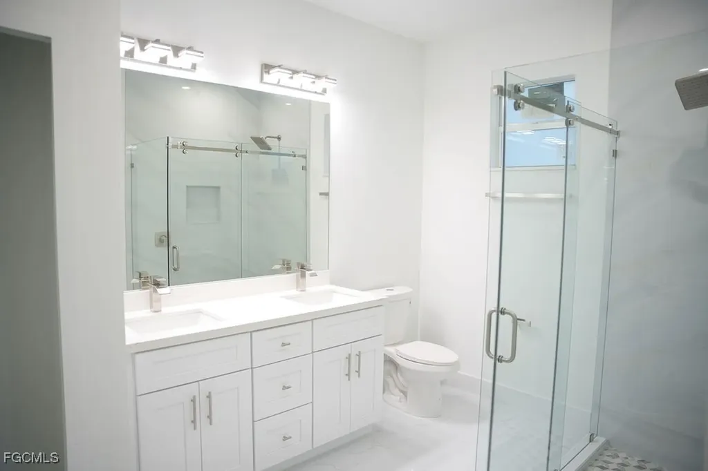 34 SE 23rd Place Cape Coral FL 33990