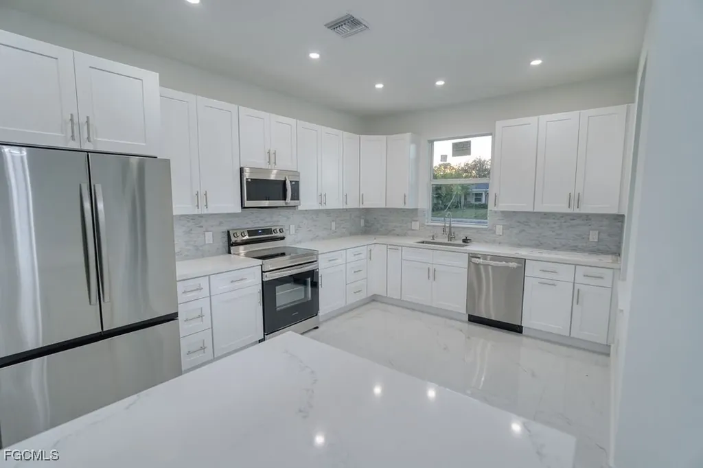 34 SE 23rd Place Cape Coral FL 33990