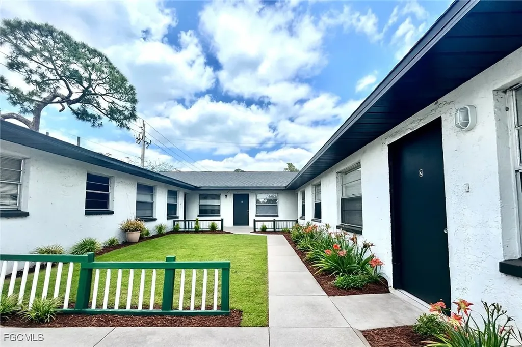 2105 Canal Street Fort Myers FL 33901