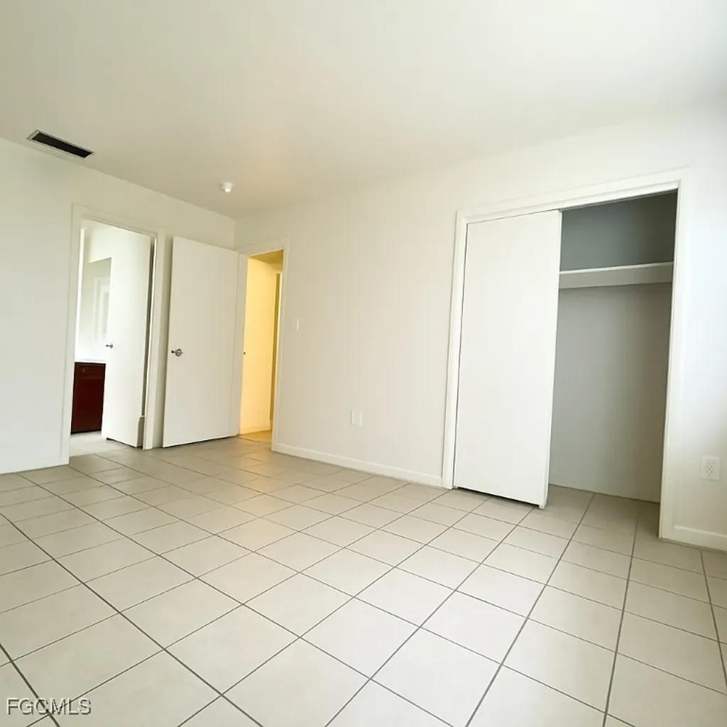 2105 Canal Street Fort Myers FL 33901