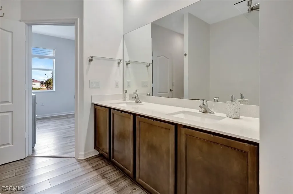 4413 NW 34th Street Cape Coral FL 33993