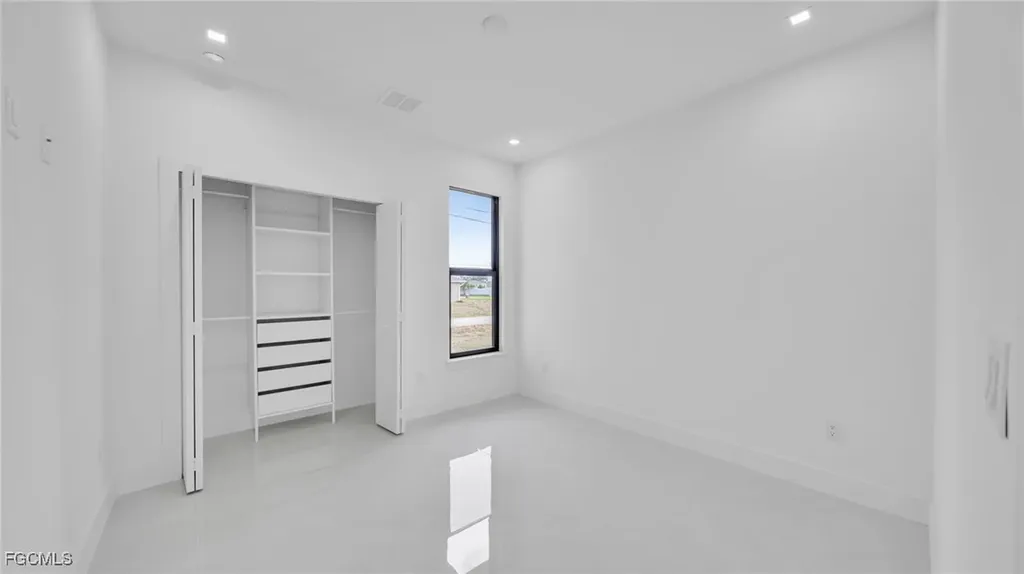 1506 NE 21st Avenue Cape Coral FL 33909