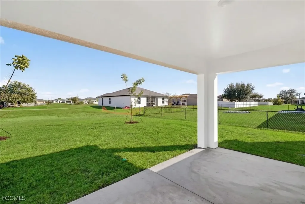 1227 NW 15th Place Cape Coral FL 33993