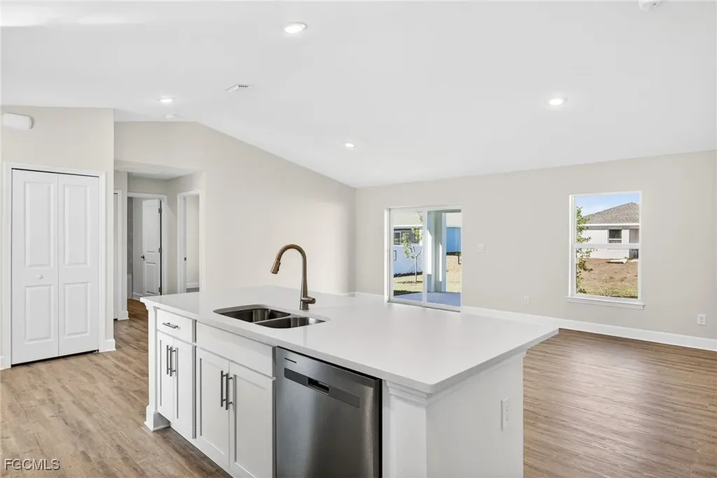 1113 NW 12th Terrace Cape Coral FL 33993