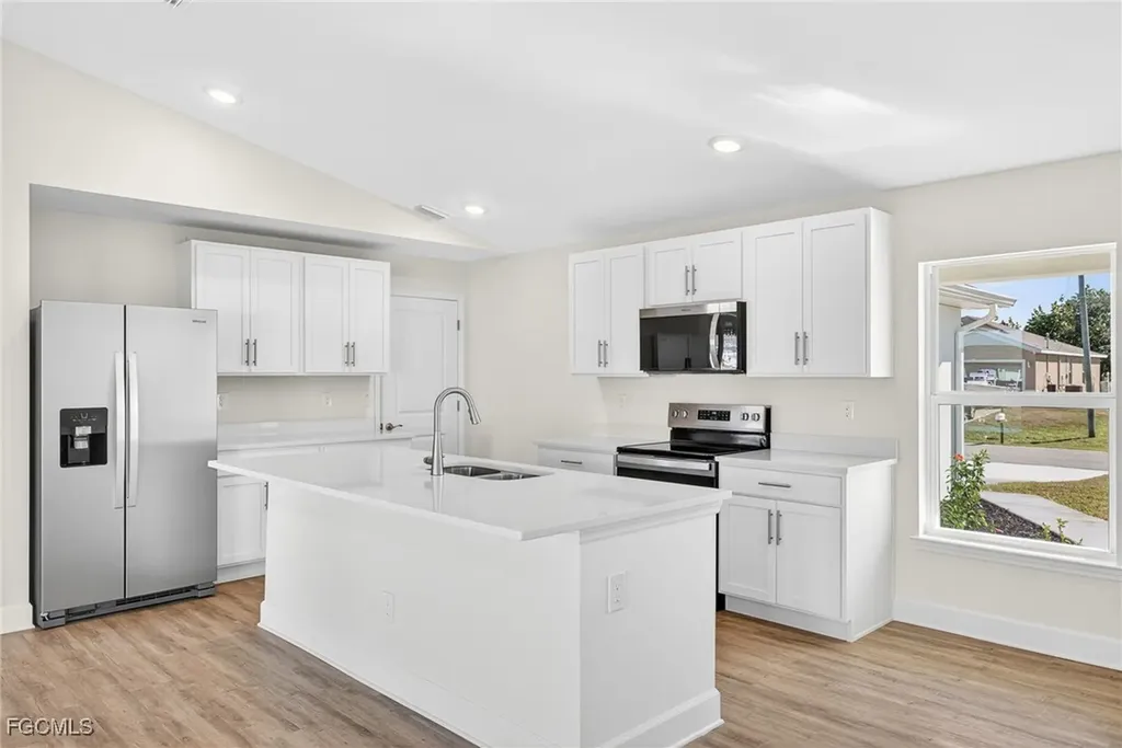 1113 NW 12th Terrace Cape Coral FL 33993