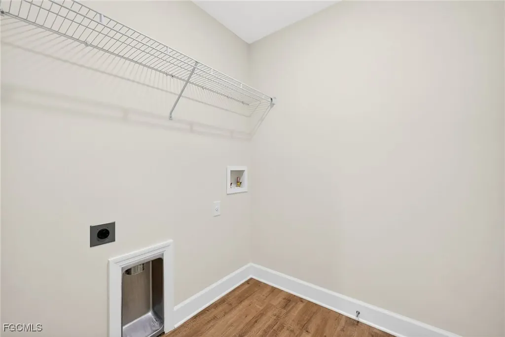 1113 NW 12th Terrace Cape Coral FL 33993