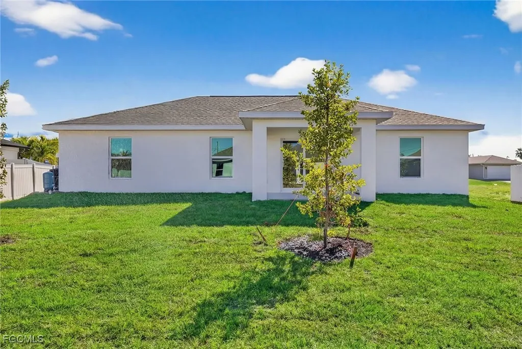 1113 NW 12th Terrace Cape Coral FL 33993
