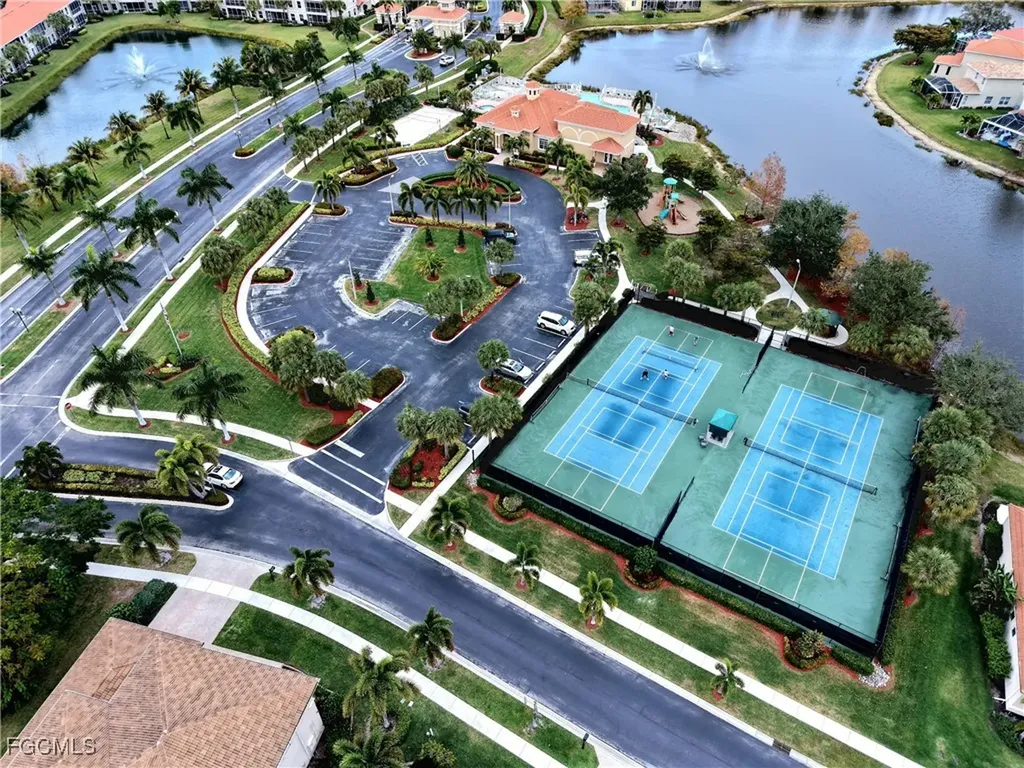 8700 Spring Mountain Way Fort Myers FL 33908