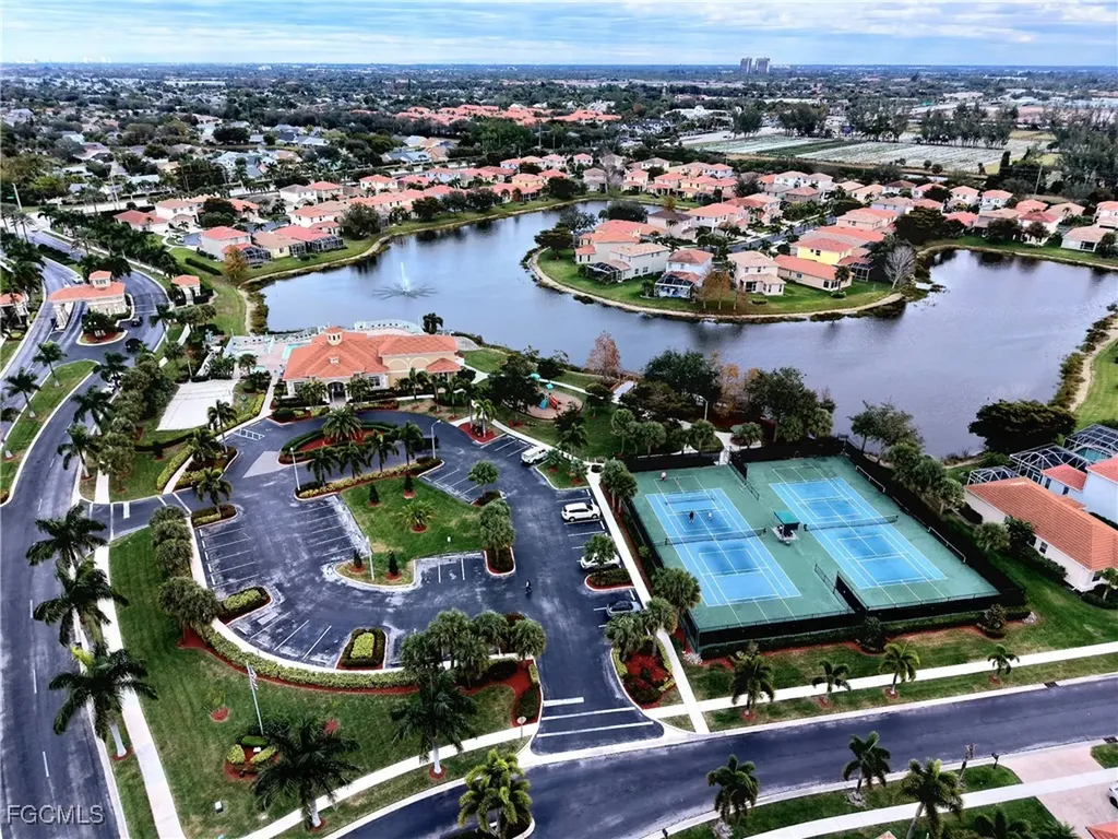 8700 Spring Mountain Way Fort Myers FL 33908
