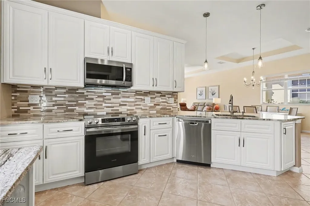 8700 Spring Mountain Way Fort Myers FL 33908