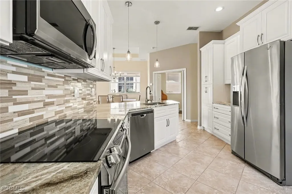 8700 Spring Mountain Way Fort Myers FL 33908