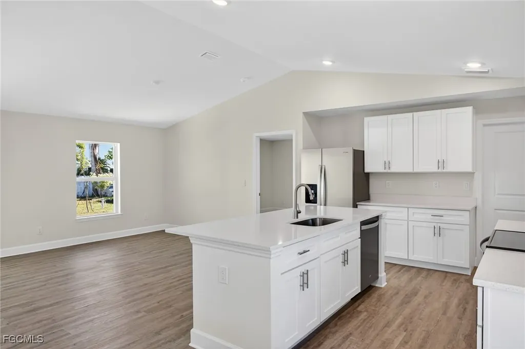 1219 NW 8th Place Cape Coral FL 33993