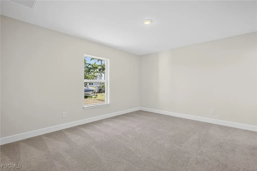 1219 NW 8th Place Cape Coral FL 33993