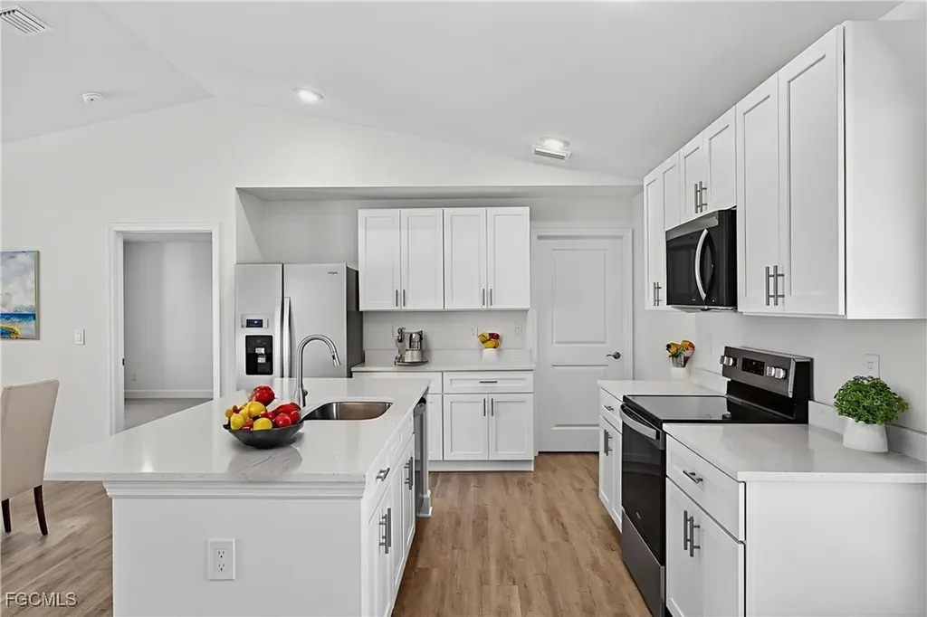 1219 NW 8th Place Cape Coral FL 33993