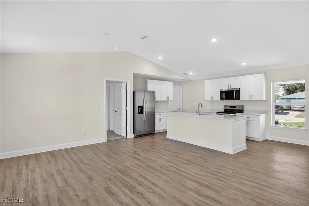1219 NW 8th Place Cape Coral FL 33993