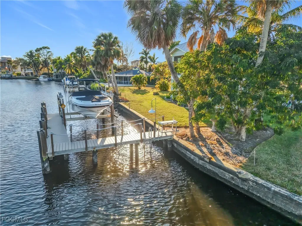 27520 Big Bend Road Bonita Springs FL 34134