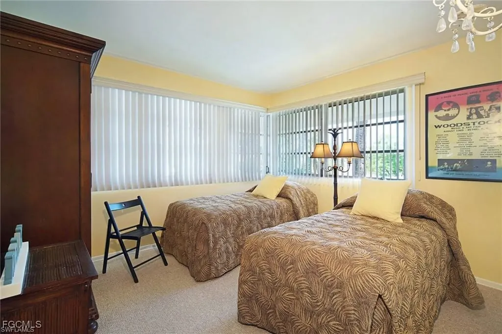 4613 SE 5th Avenue Cape Coral FL 33904