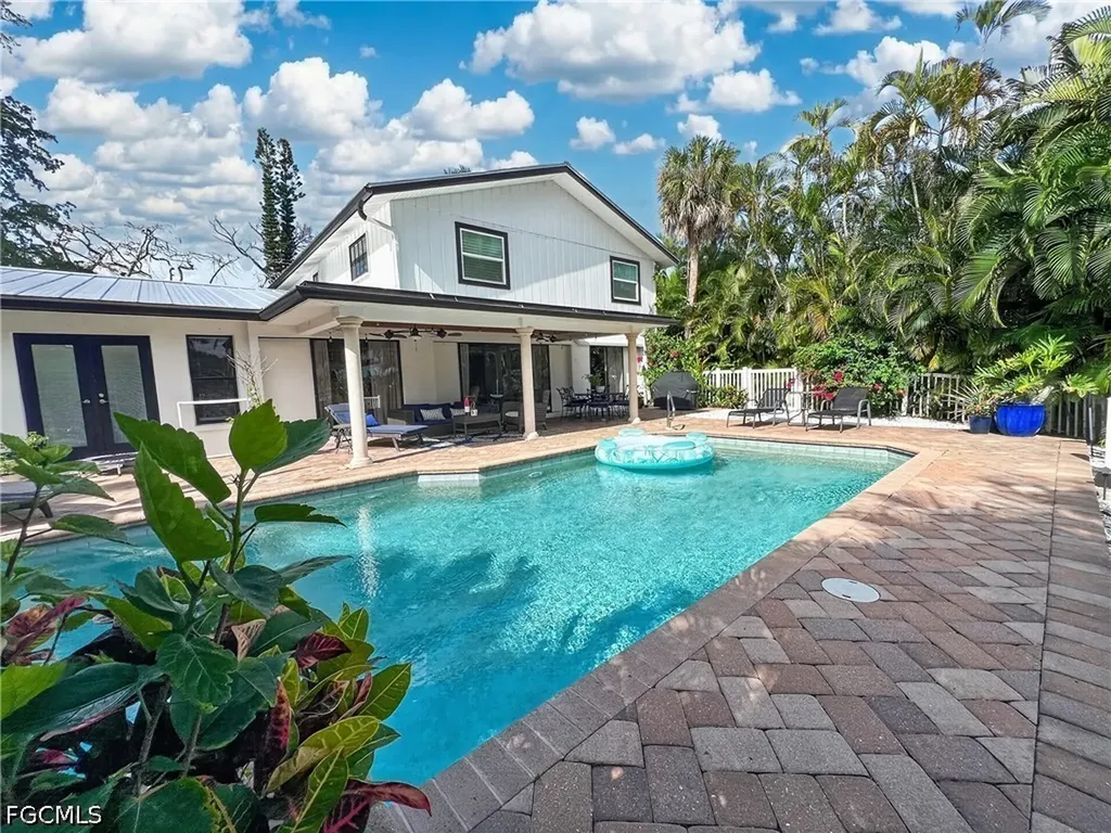 1030 Aqua Lane Fort Myers FL 33919
