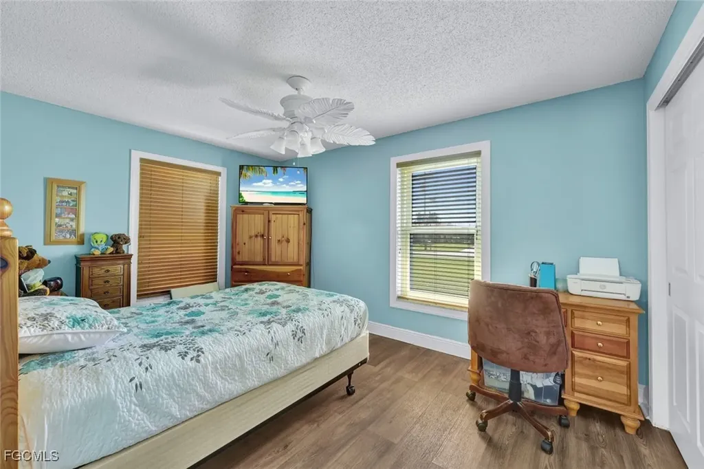 1453 SE 15th Terrace Cape Coral FL 33990