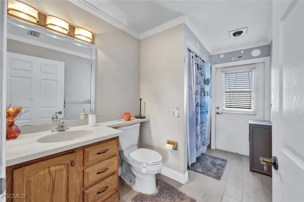 1453 SE 15th Terrace Cape Coral FL 33990