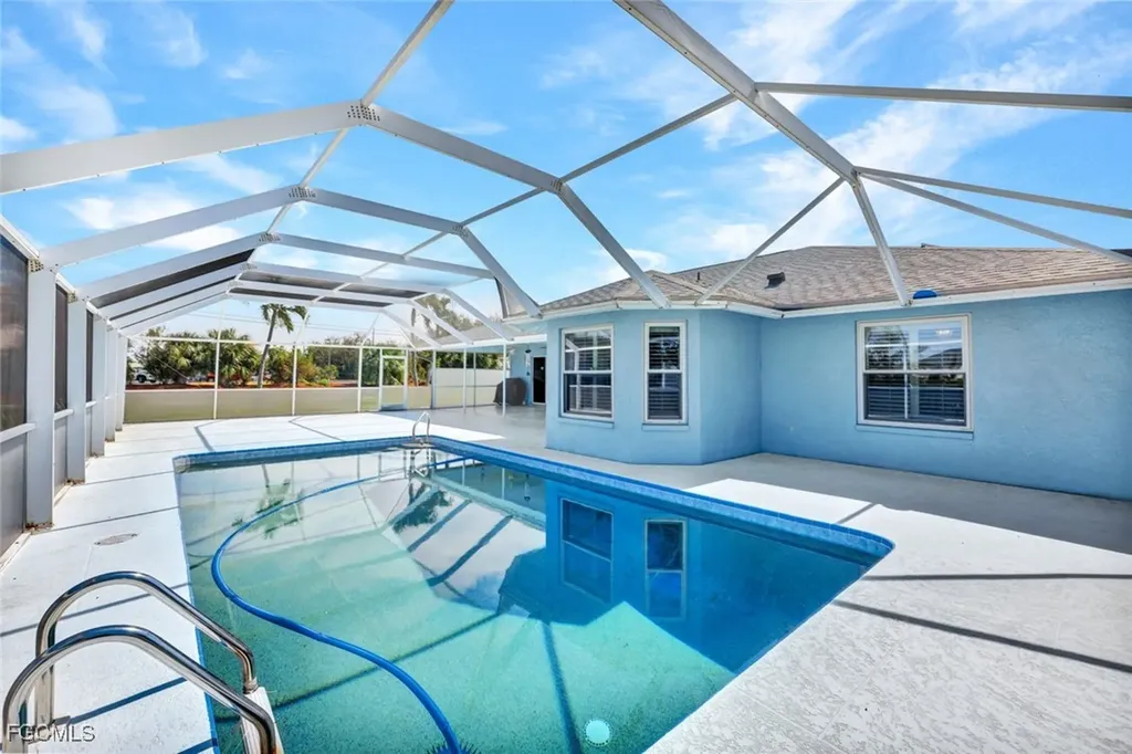 1453 SE 15th Terrace Cape Coral FL 33990