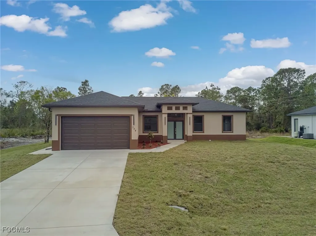 304 E 15th Street Lehigh Acres FL 33972