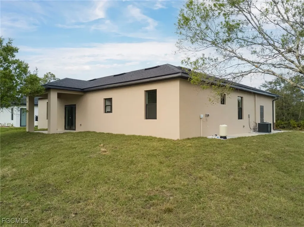 304 E 15th Street Lehigh Acres FL 33972